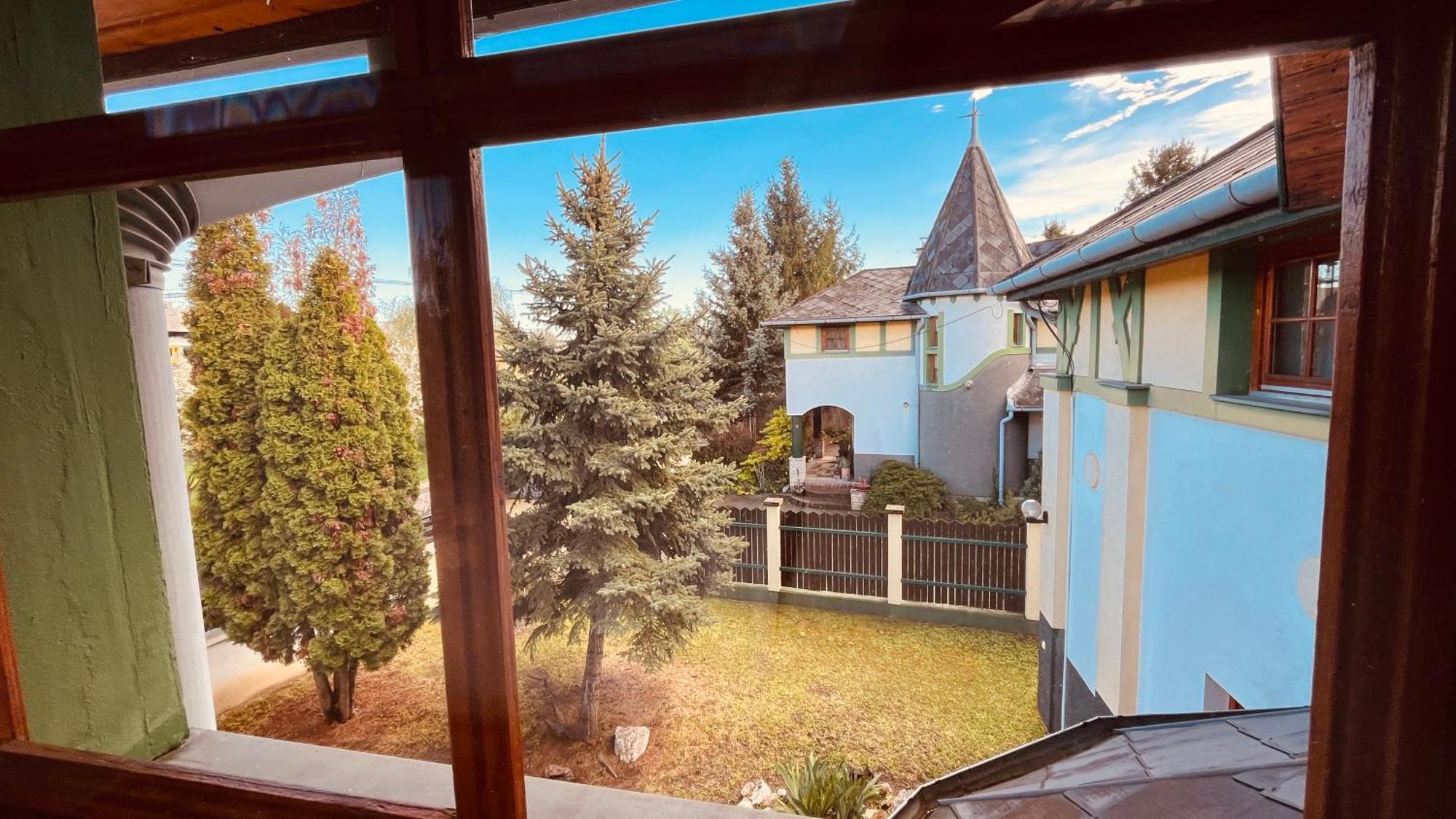 Strigonia Apartman Esztergom Luaran gambar