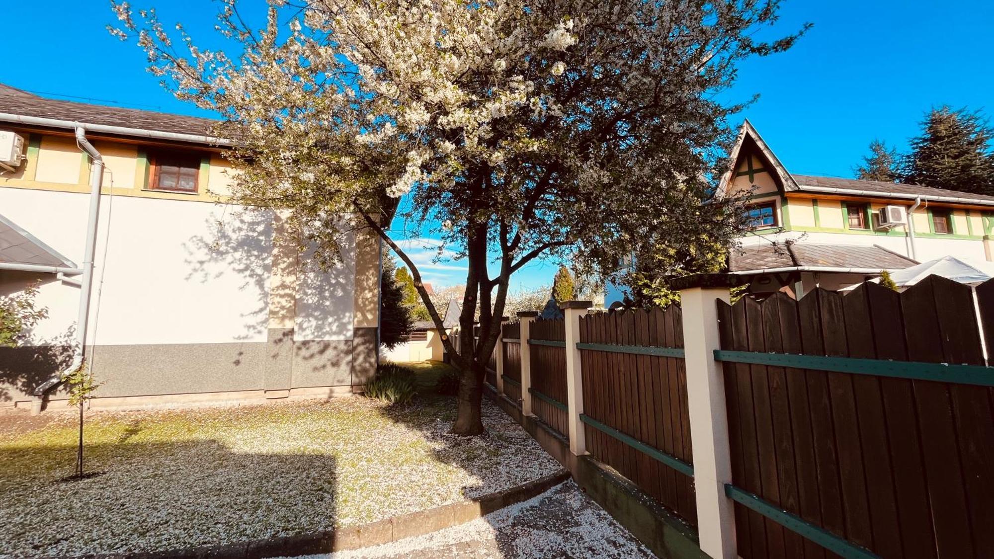 Strigonia Apartman Esztergom Luaran gambar