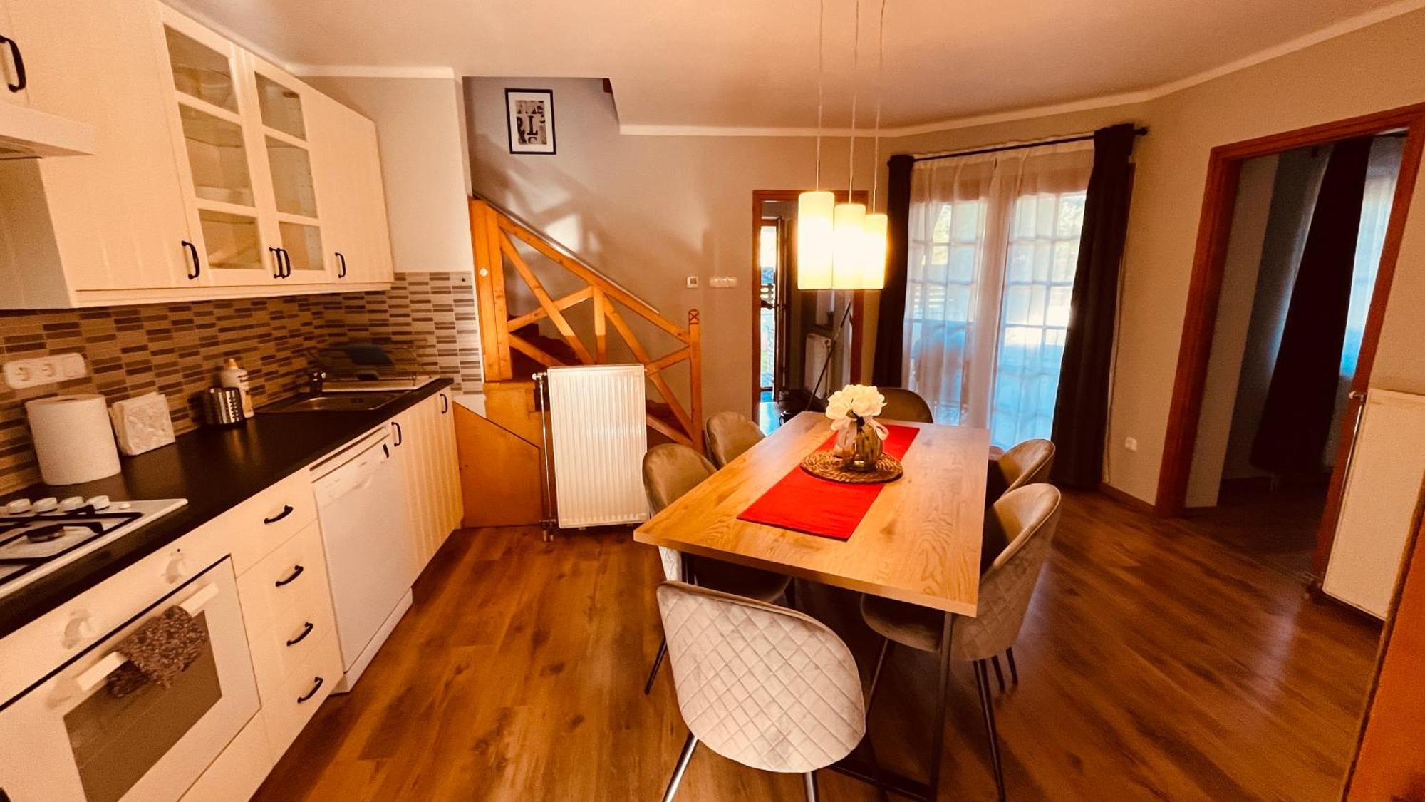 Strigonia Apartman Esztergom Luaran gambar